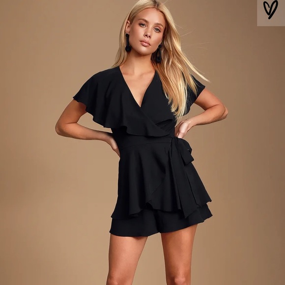 Lulus Pants - Lulus Skort Romper (NWOT)